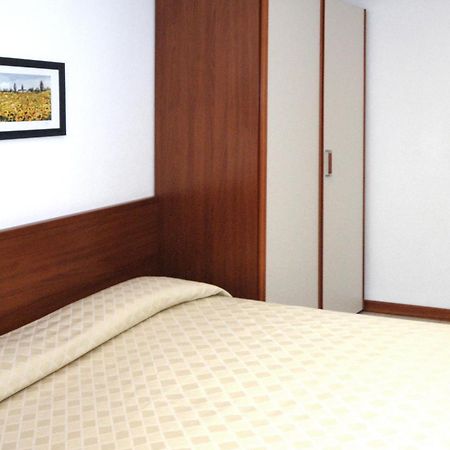 Elios Apartment Bibione Bagian luar foto