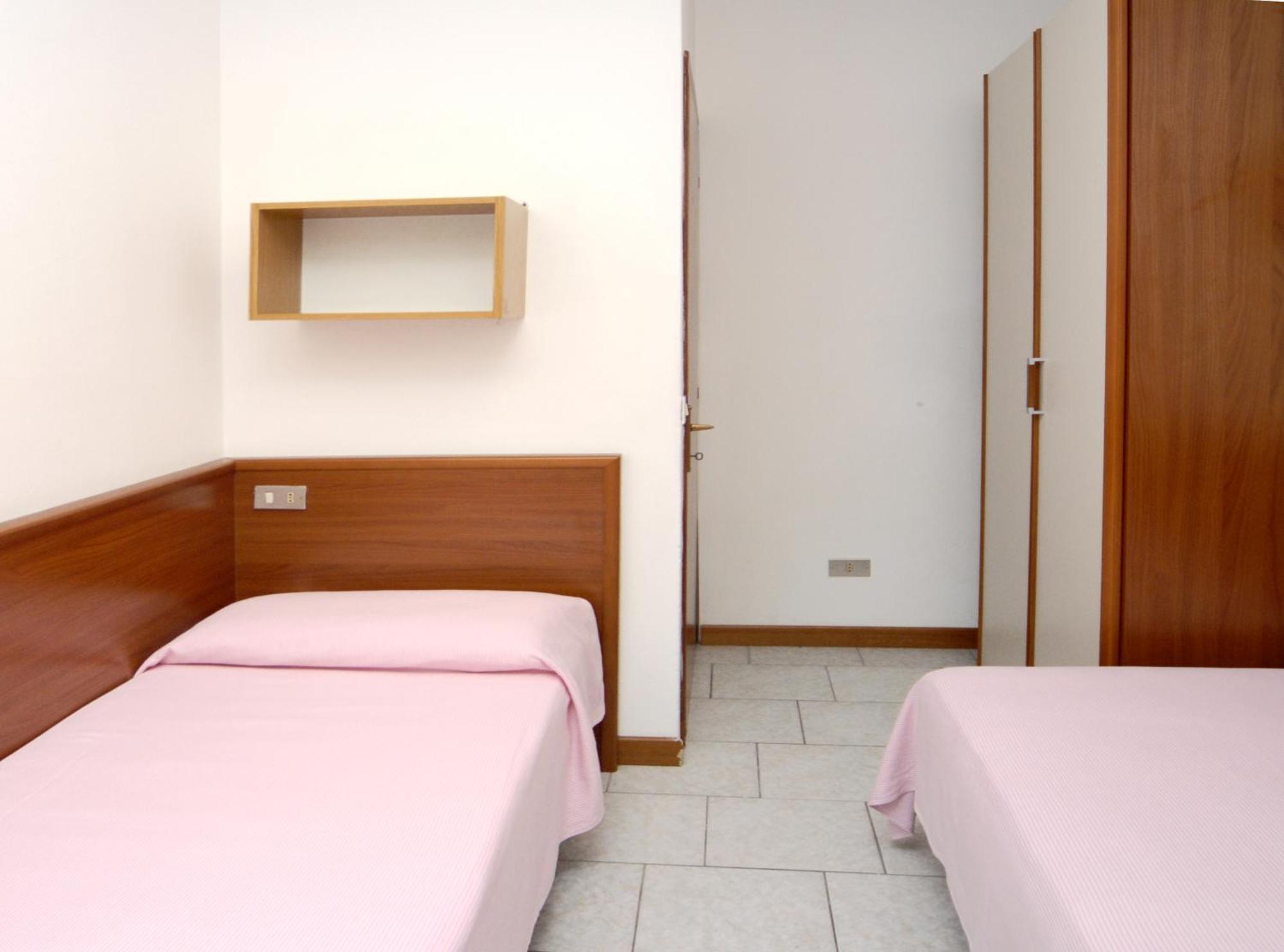 Elios Apartment Bibione Bagian luar foto