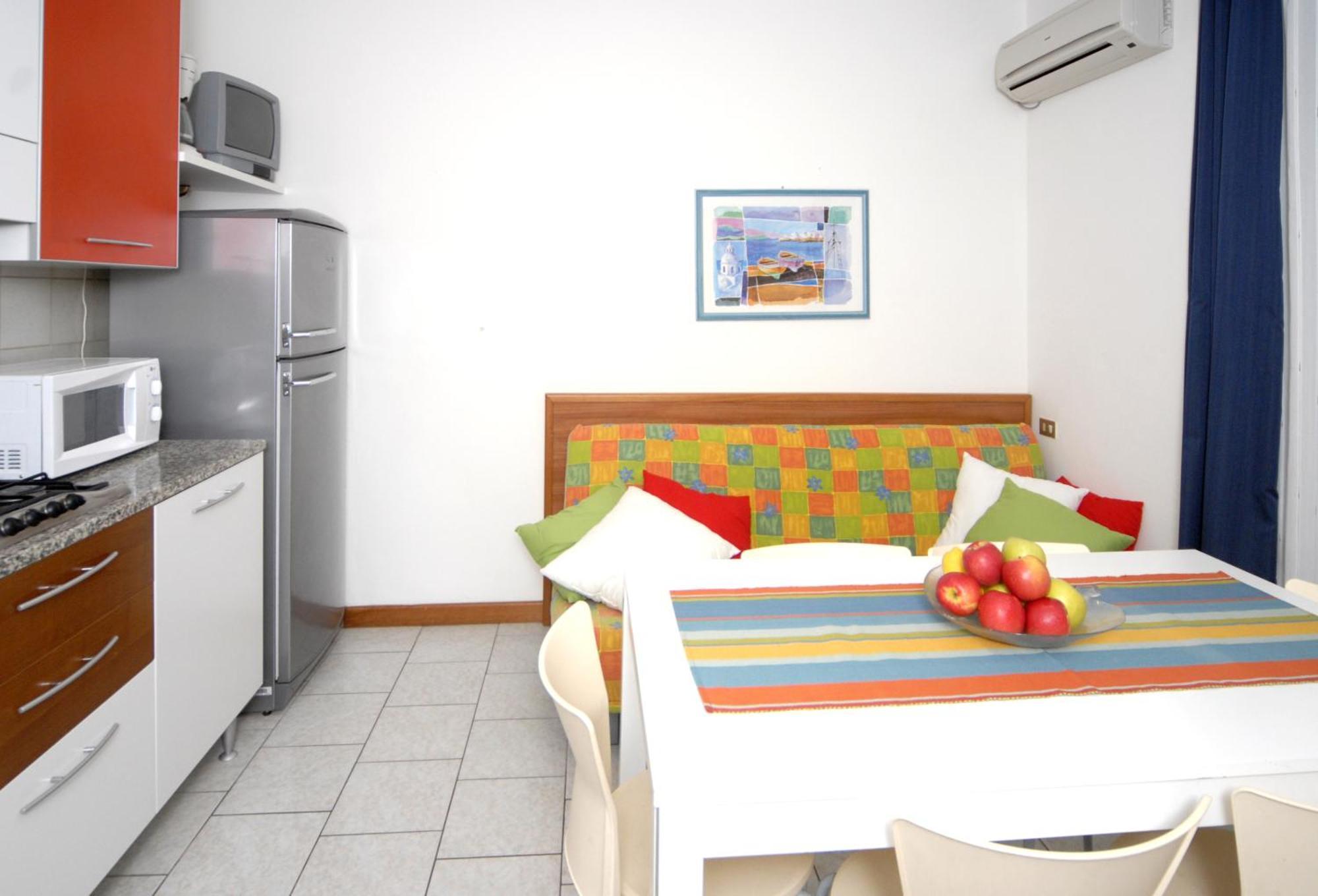 Elios Apartment Bibione Bagian luar foto